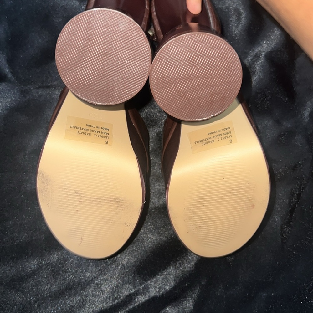 Peep Toe Platform Statement Croc Print Heels - image 3